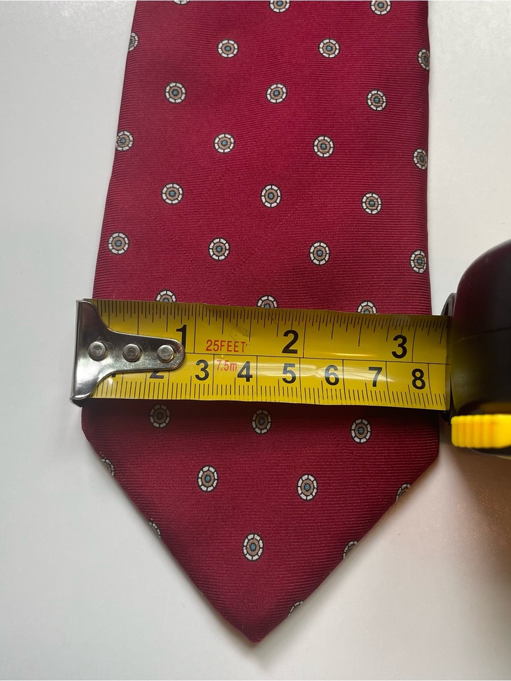 Christian Dior Mens Silk Tie
Burgundy Red Medallion Geometric
Pattern - Picture 9 of 11
